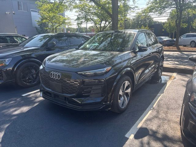 2025 Audi Q6 e-tron quattro Prestige