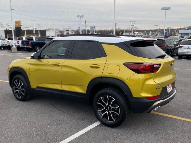 used 2025 Chevrolet TrailBlazer car, priced at $28,462