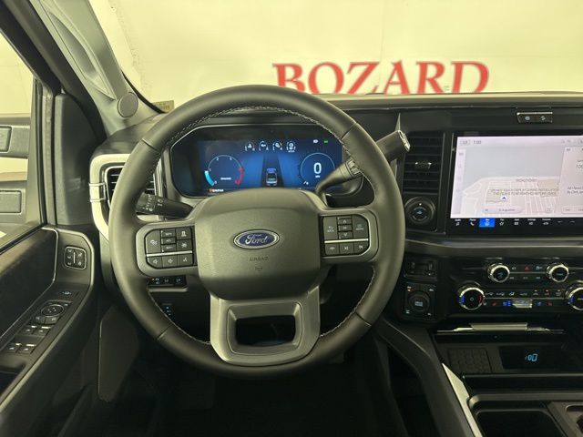 2025 Star White Metallic Tri-Coat Ford Super Duty F-350 SRW Lariat 4X4 Truck