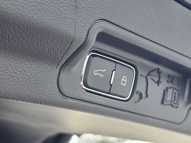 2025 Ford Explorer ST:168856A