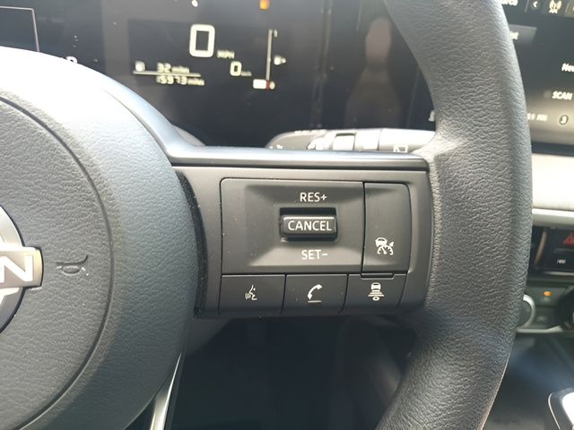 Used 2025 Nissan Kicks SUV