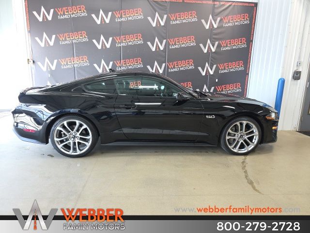 2020 Ford Mustang GT Premium Coupe RWD