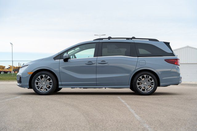 2025 Honda Odyssey Touring 4