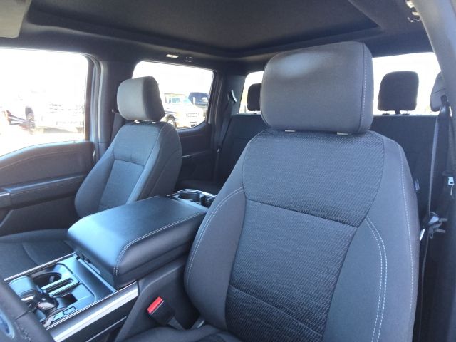 2023 Ford F-150 XLT:B02124