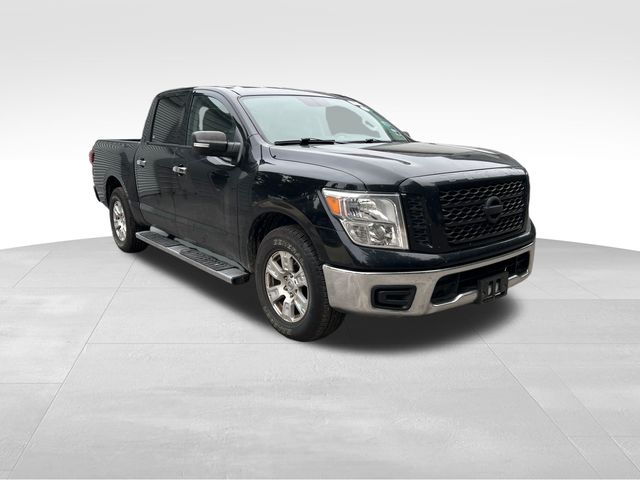 2019 Nissan Titan SV 2