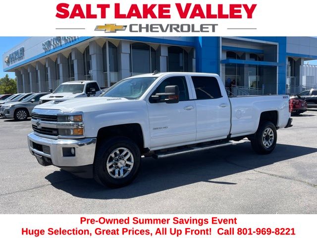 Summit White 2017 Chevrolet Silverado 3500HD LT Crew Cab 4WD Pickup Truck Four-Wheel Drive 6-Speed Automatic
