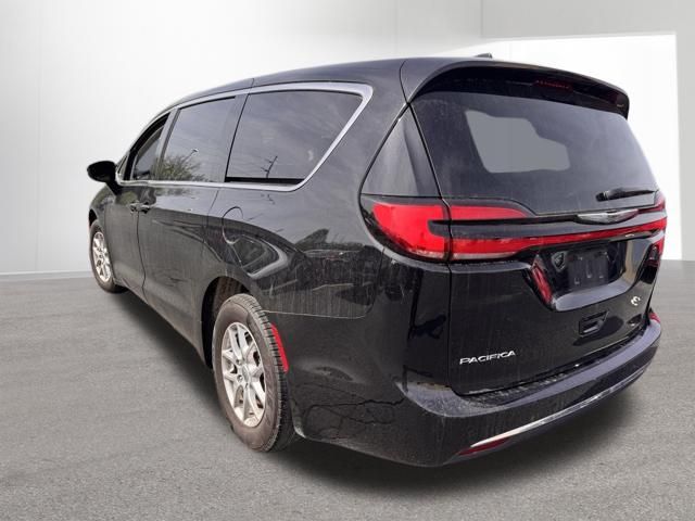 Used 2024 Chrysler Pacifica For Sale in Indianapolis, IN