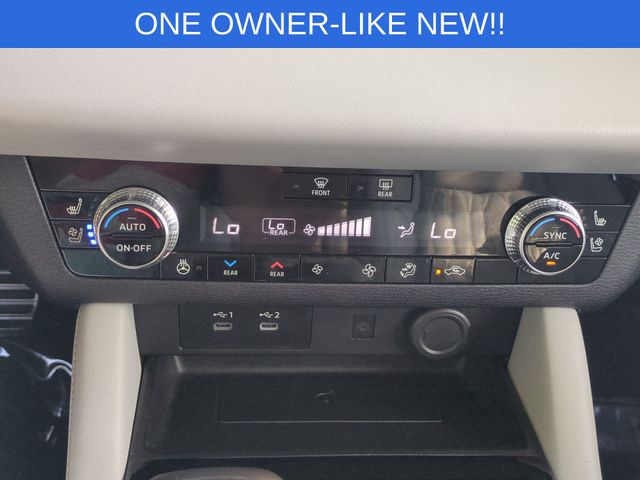 Used 2025 White Mitsubishi SEL image 27