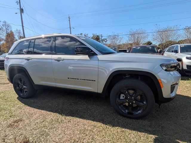 2025 Jeep Grand Cherokee Limited 4WD