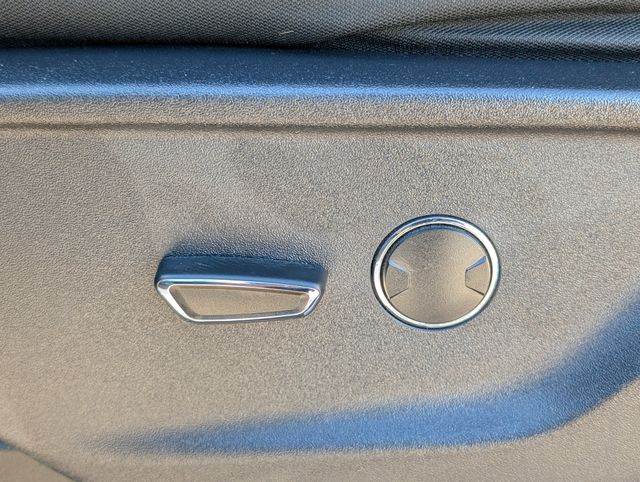 Used 2021 White Ford XLT image 10