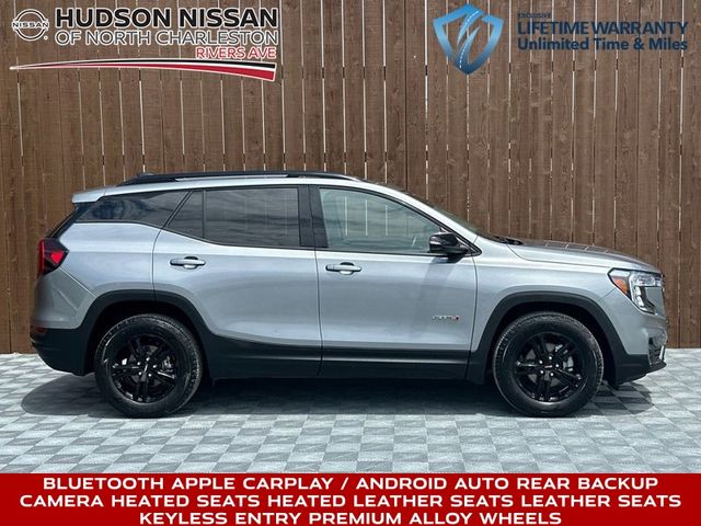 2023 GMC Terrain AT4 photo