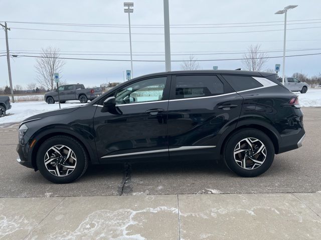 2024 Kia Sportage LX - Fusion Black exterior view 13