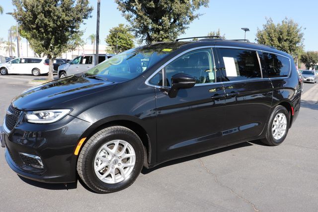 2022 Chrysler Pacifica Touring L 3