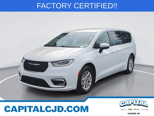 Bright White Clearcoat 2023 Chrysler Pacifica Minivan Front-Wheel Drive 9-Speed Automatic