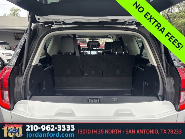 Used Car 2025 Ford Expedition Max  Platinum For Sale Under $70,000 In San Antonio, Texas
