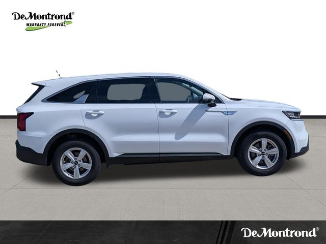 Used 2023 White Kia LX image 4