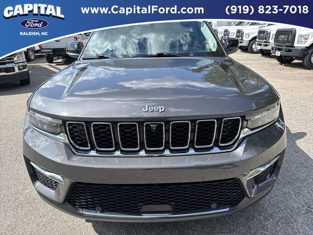 Used 2024 Gray Jeep Limited image 10