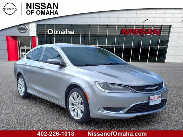 2015 Chrysler 200 Limited Sedan FWD
