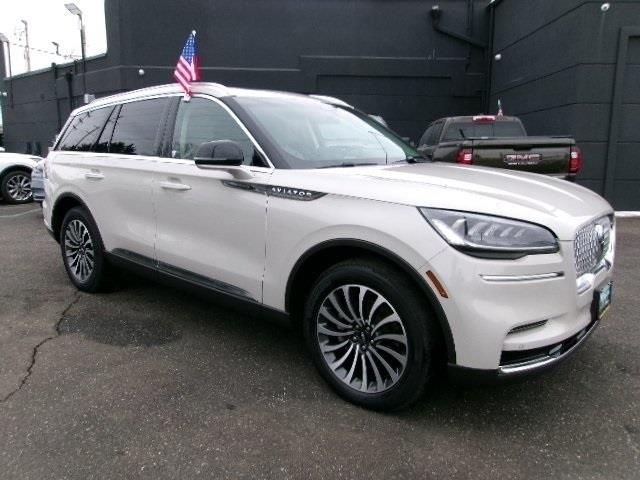 used 2023 Lincoln Aviator car, priced at $39,996