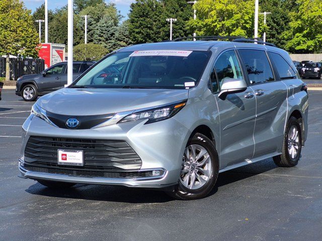 Used 2024 Toyota Sienna Van