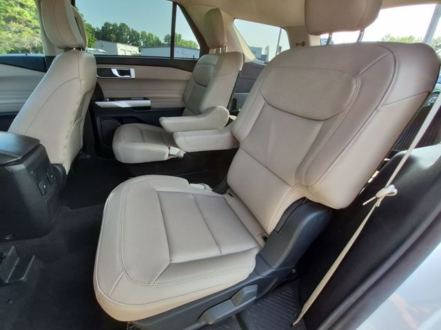 Used 2023 White Metallic Ford XLT image 29