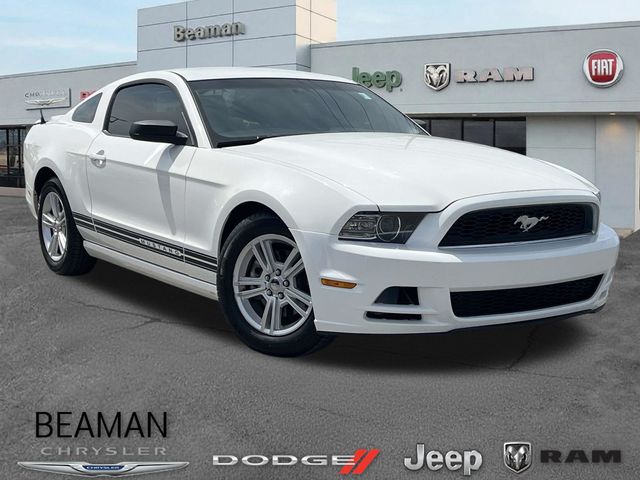 Performance White 2013 Ford Mustang V6 Coupe RWD Coupe Rear-Wheel Drive 6-Speed Automatic