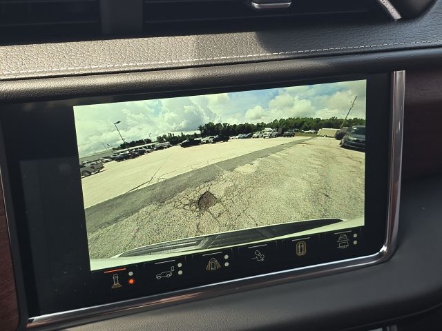 2023 GMC Yukon Denali Ultimate:C02667