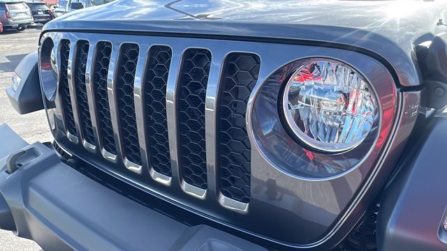 2023 Jeep Gladiator Sport 10