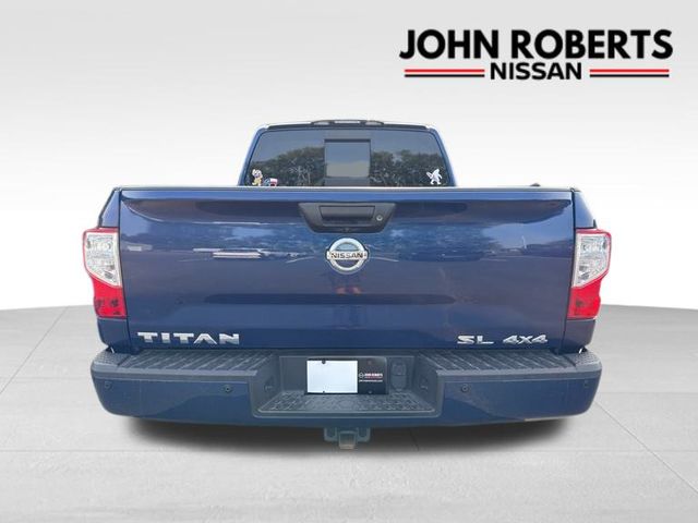 2017 Nissan Titan SL 5