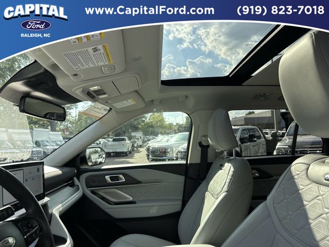 Used 2025 White Ford Platinum image 22