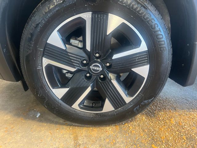 Used 2025 Nissan Kicks SUV