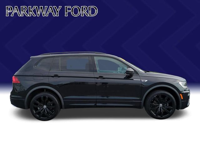 Used 2020 Black Volkswagen 2.0T SE R-Line Black image 6