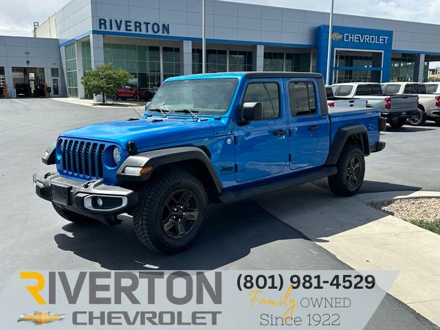 Hydro Blue Pearlcoat 2021 Jeep Gladiator Pickup Truck Four-Wheel Drive 8-Speed Automatic