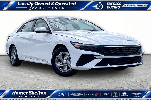 Serenity White 2026 Hyundai Elantra Sedan Front-Wheel Drive Continuously Variable Transmission