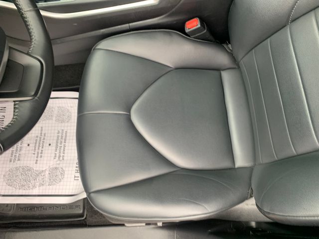 Used 2023 Toyota Highlander SUV