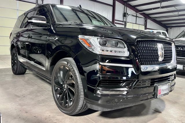 Black 2021 Lincoln Navigator Reserve 4WD SUV / Crossover Four-Wheel Drive Automatic