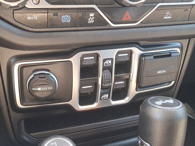 Used 2024 Jeep Wrangler SUV