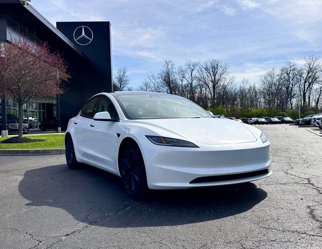 2024 Tesla Model 3 RWD