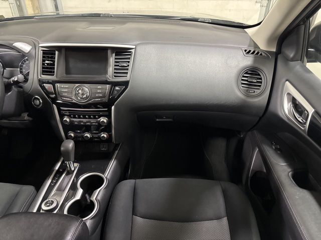 2018 Nissan Pathfinder S photo