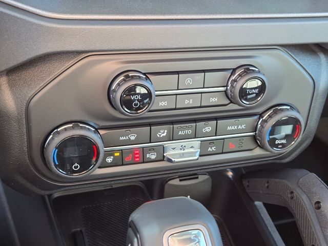 New 2025 Ford Bronco Badlands