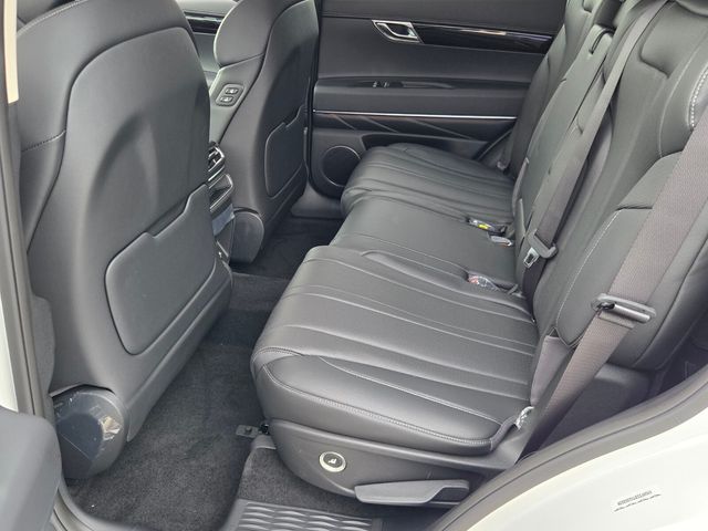 2027 Genesis GV80