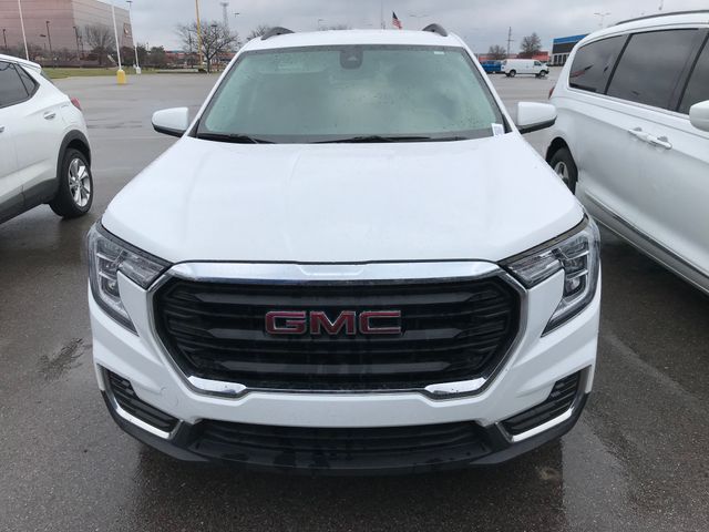 2022 GMC Terrain SLE 2