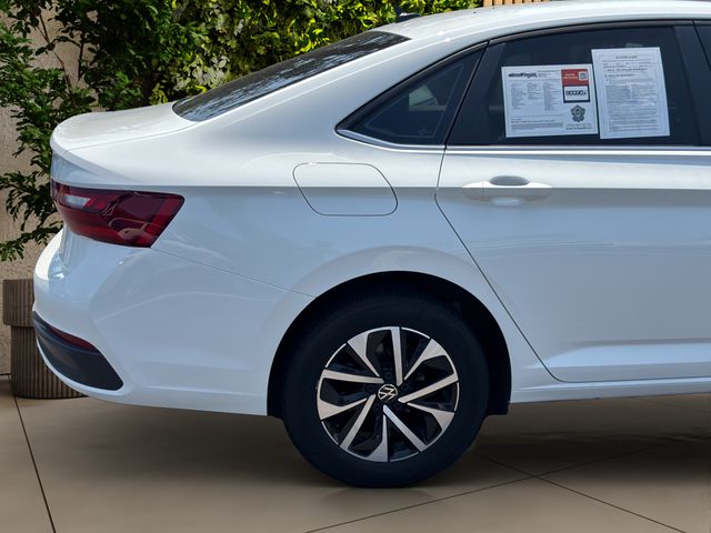 2024 Volkswagen Jetta Thumbnail