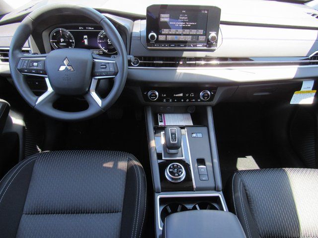 2025 Mitsubishi Outlander Plug-in Hybrid ES - Photo 10