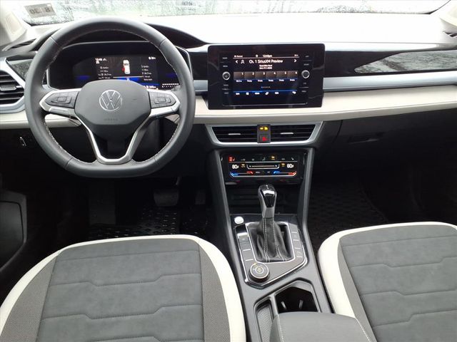 2025 Volkswagen Taos