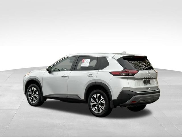 2022 Nissan Rogue SV 3