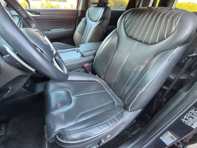 Used 2023 White Hyundai Limited image 10