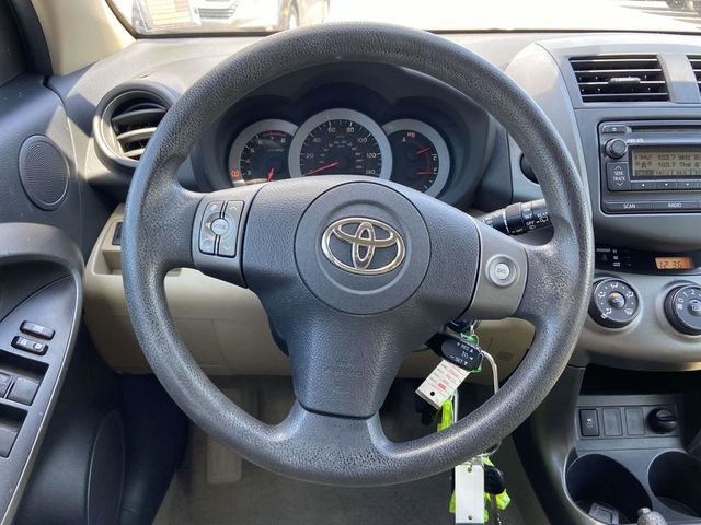 2012 Toyota RAV4 Base 29