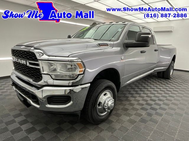 2023 RAM 3500 Tradesman Crew Cab LB DRW 4WD