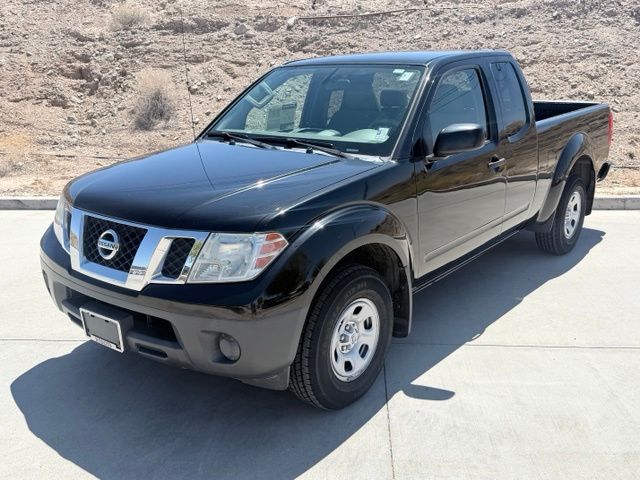 Gray (Magnetic Black) 2018 Nissan Frontier Pickup Truck 4X2 5-Speed Automatic Overdrive